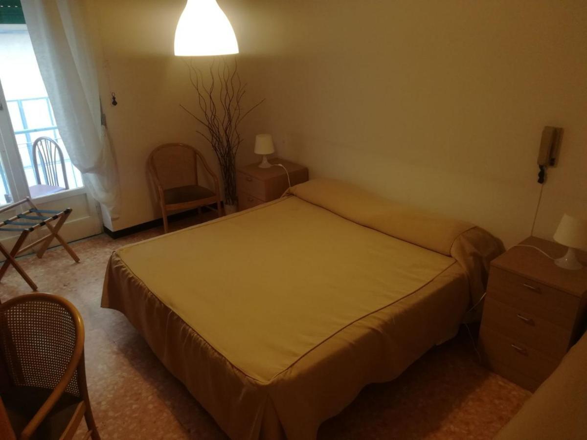 Hotel Olimpia Alassio Quarto foto